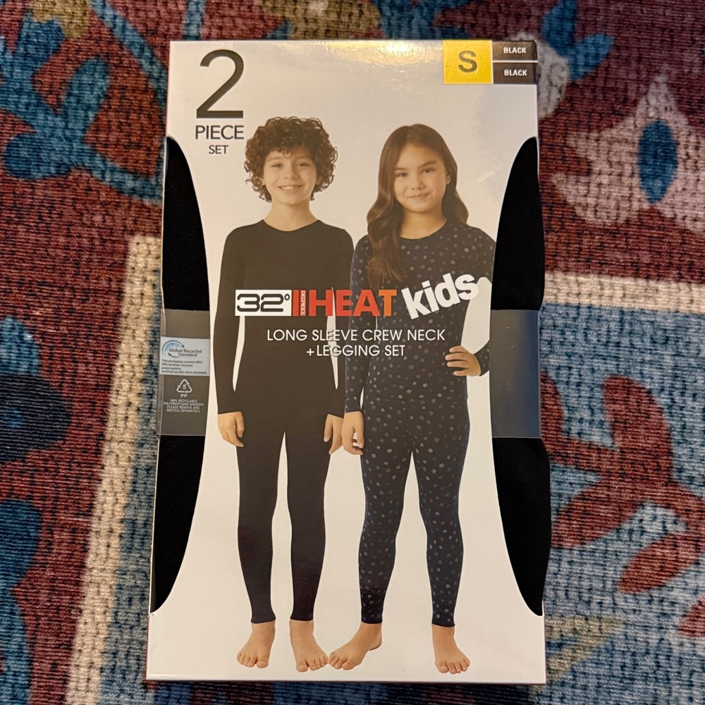 NWT • 32 degrees heat kids • 2 piece set